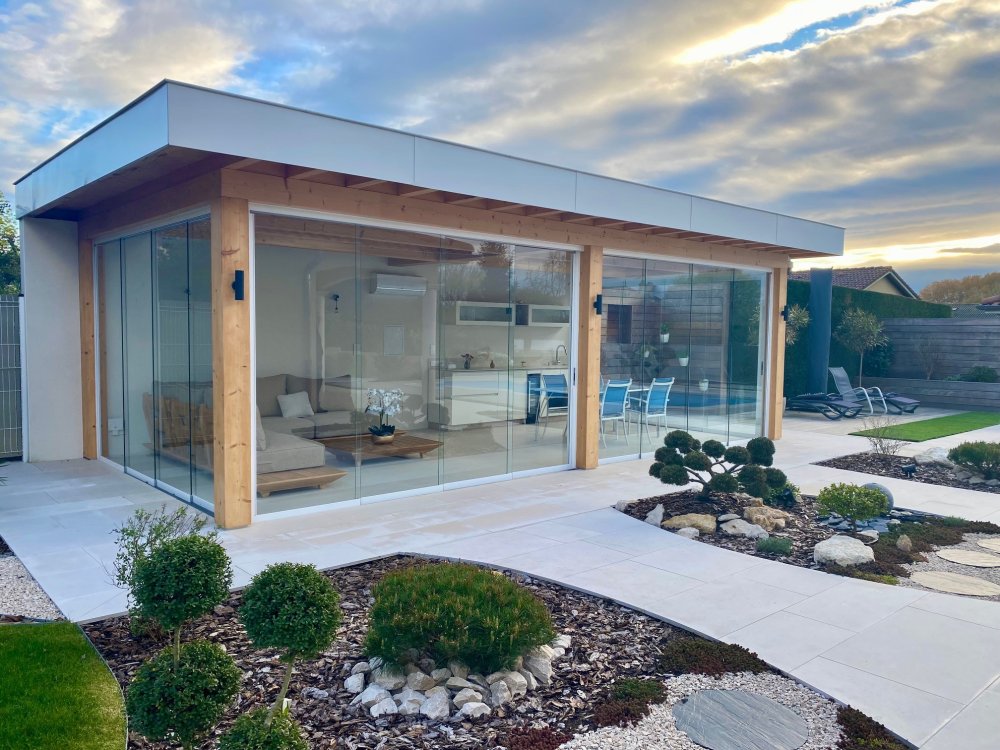Nouveauté ! Fermeture complète de pool-house sur mesure : un espace extérieur transformé en véritable lieu de vie proche de Villefranche-sur-Saône