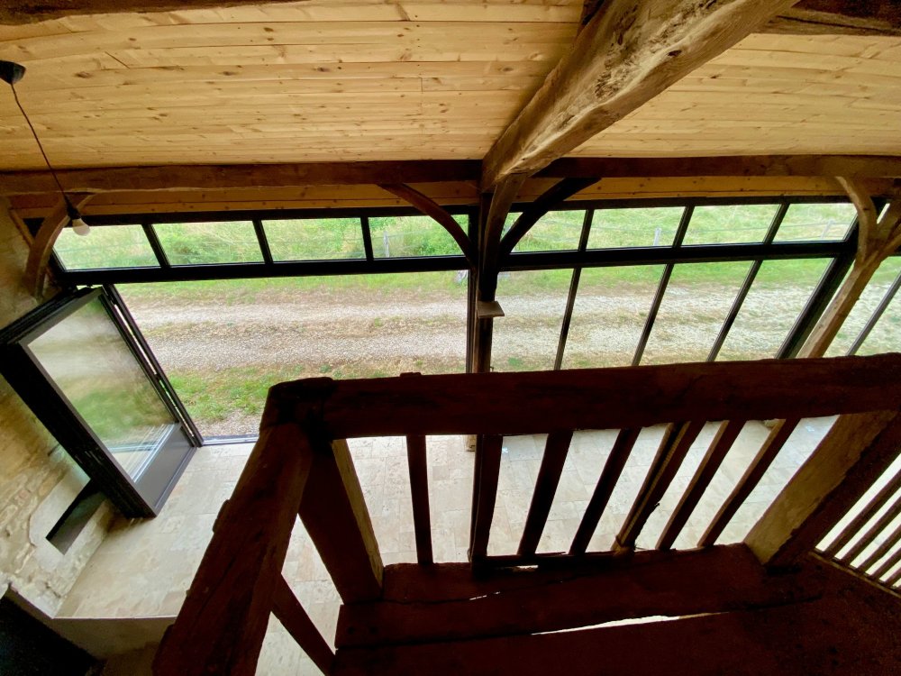 Extension d'une ancienne longère bressane avec nos systèmes aluminium en accordéon près de Bourg-en-Bresse dans l'Ain (01) !