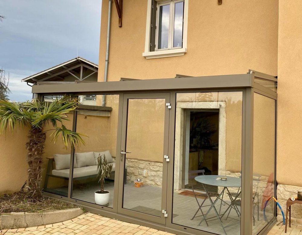 Création d’un sas d’entrée et extension de l’habitation : aménagement maîtrisée et confort durable près de Trévoux (01)