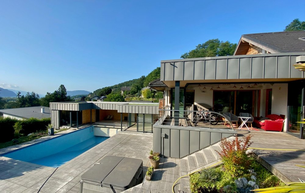Extensions complète de terrasses dans une sublime maison à Voglans (73) avec une vue époustouflante !