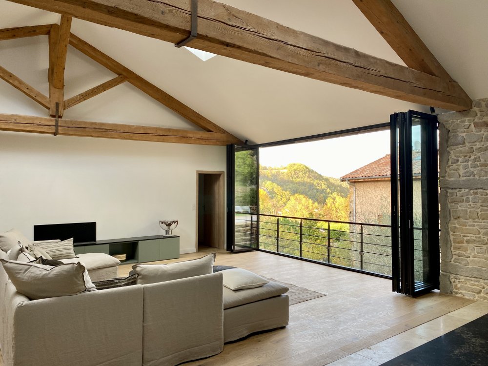 Installation d'une baie accordéon dans une charmante maison en région Lyonnaise !