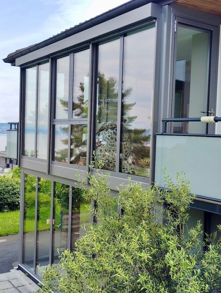 Fourniture et pose d'une baie accordéon dans une villa près du lac Léman (74) 