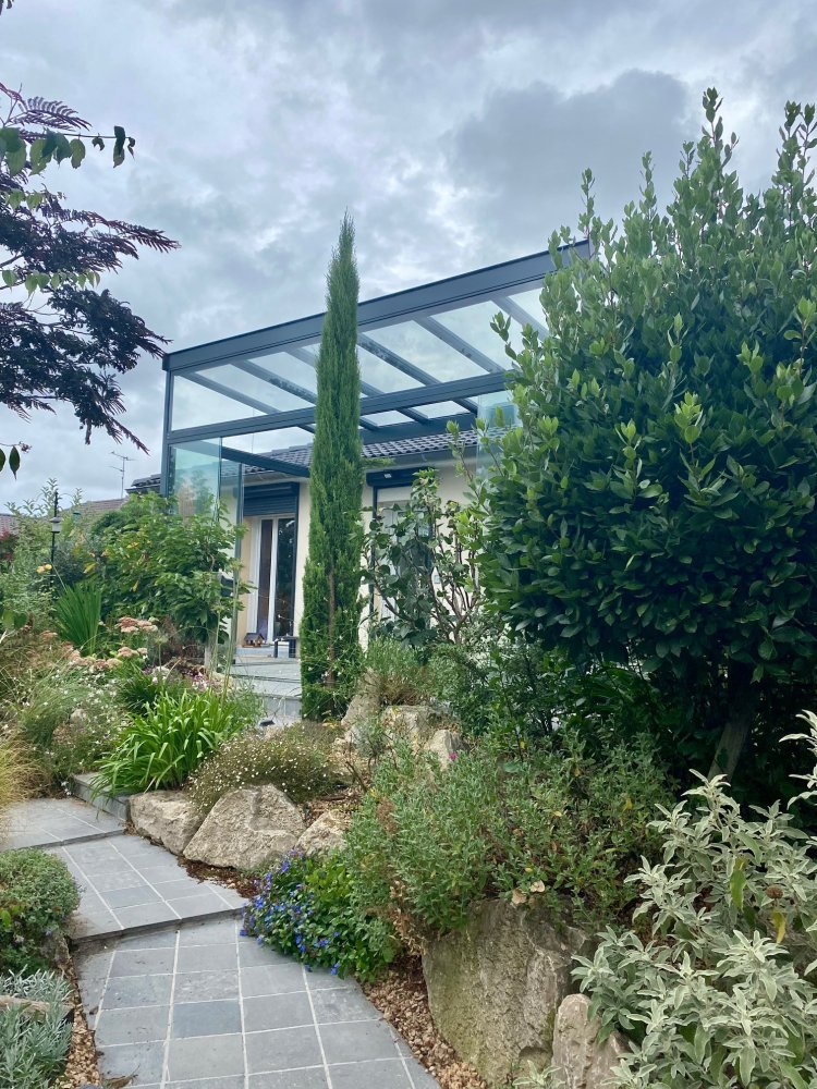 Installation d'une pergola à pente inversée près de Lyon